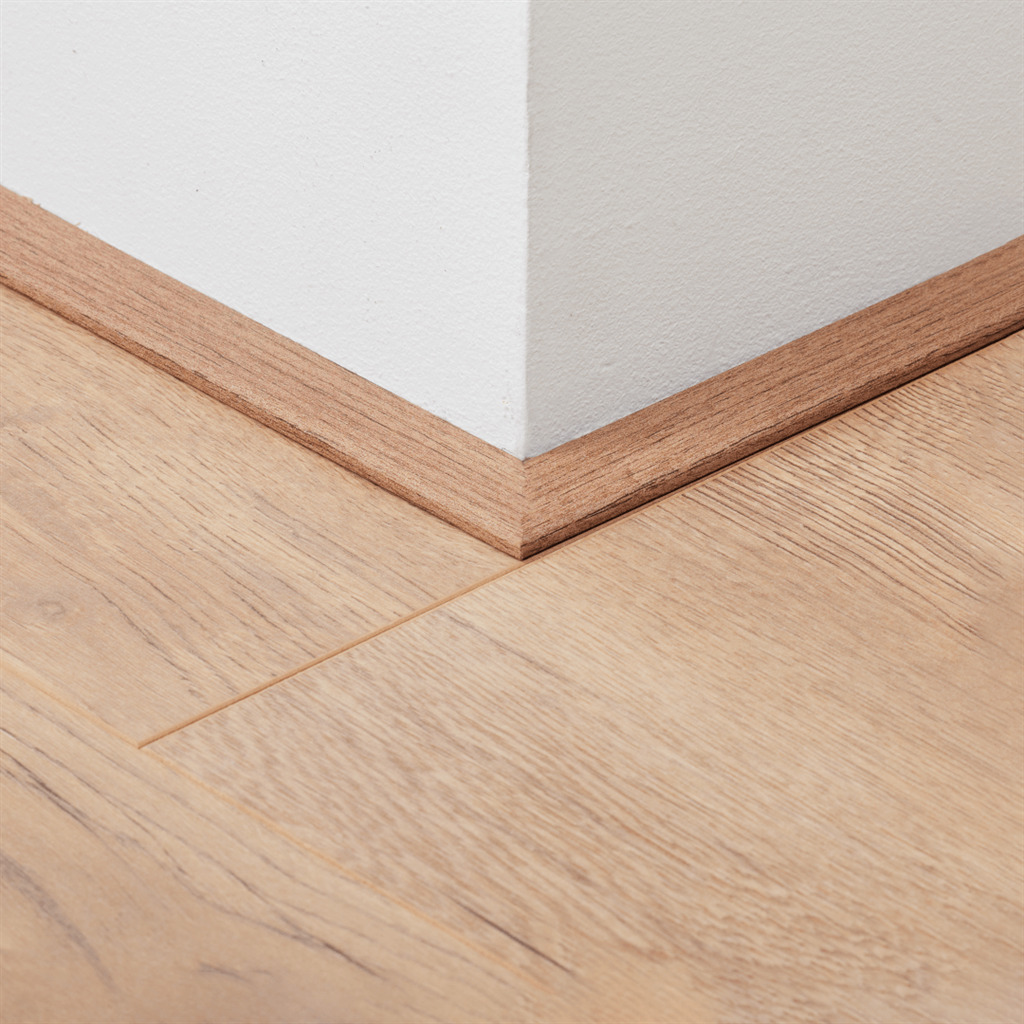 Plakplint Ambiant 5111992719 Rood Eiken 9927