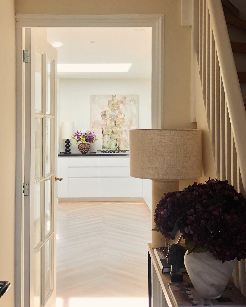 Floer Walvisgraat PVC FLR-3521 Afwerking en randdetail Balein Beige walvisgraat plak pvc met levendige structuur