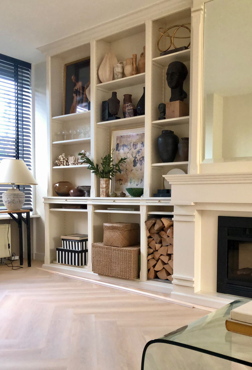 Floer Walvisgraat PVC Balein Beige FLR-3521 plak PVC visgraat sfeerfoto met een ruimtelijk vloerbeeld