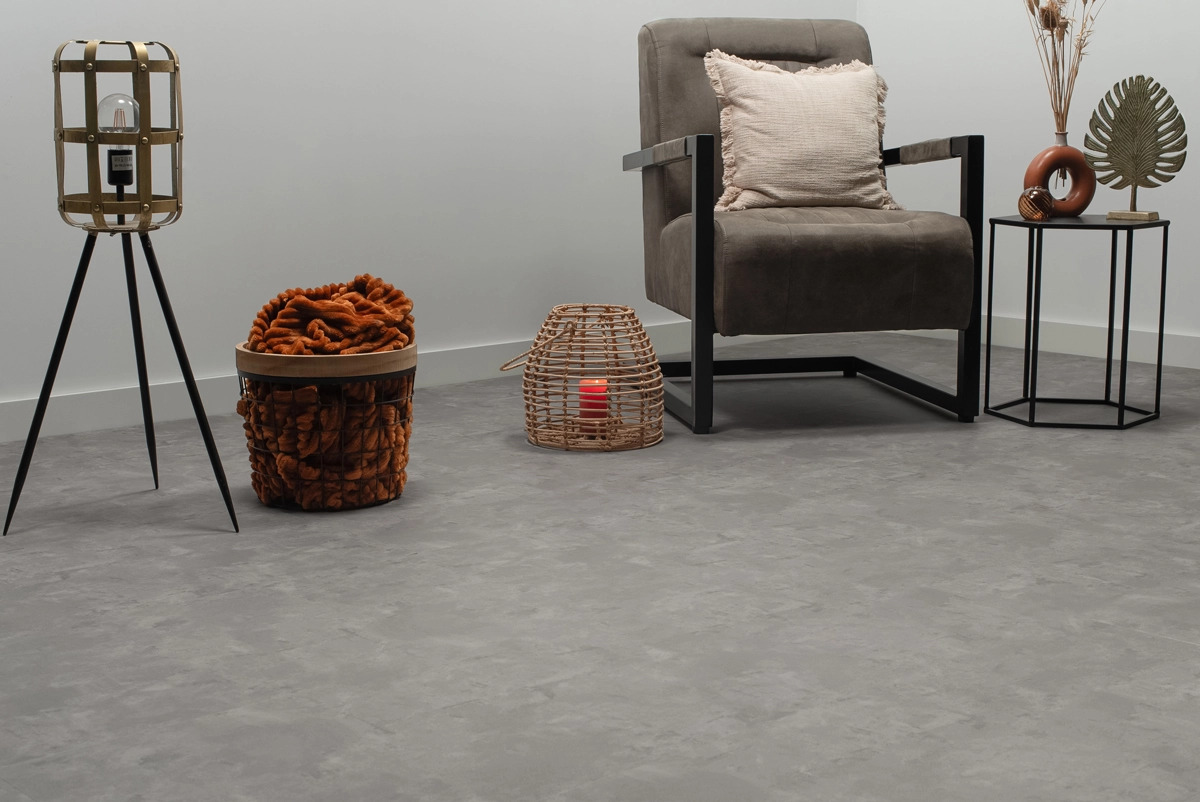 Floer Tegel PVC Betonlook Grijs FLR-3608 plak PVC tegel close-up van steenlook en subtiele structuur