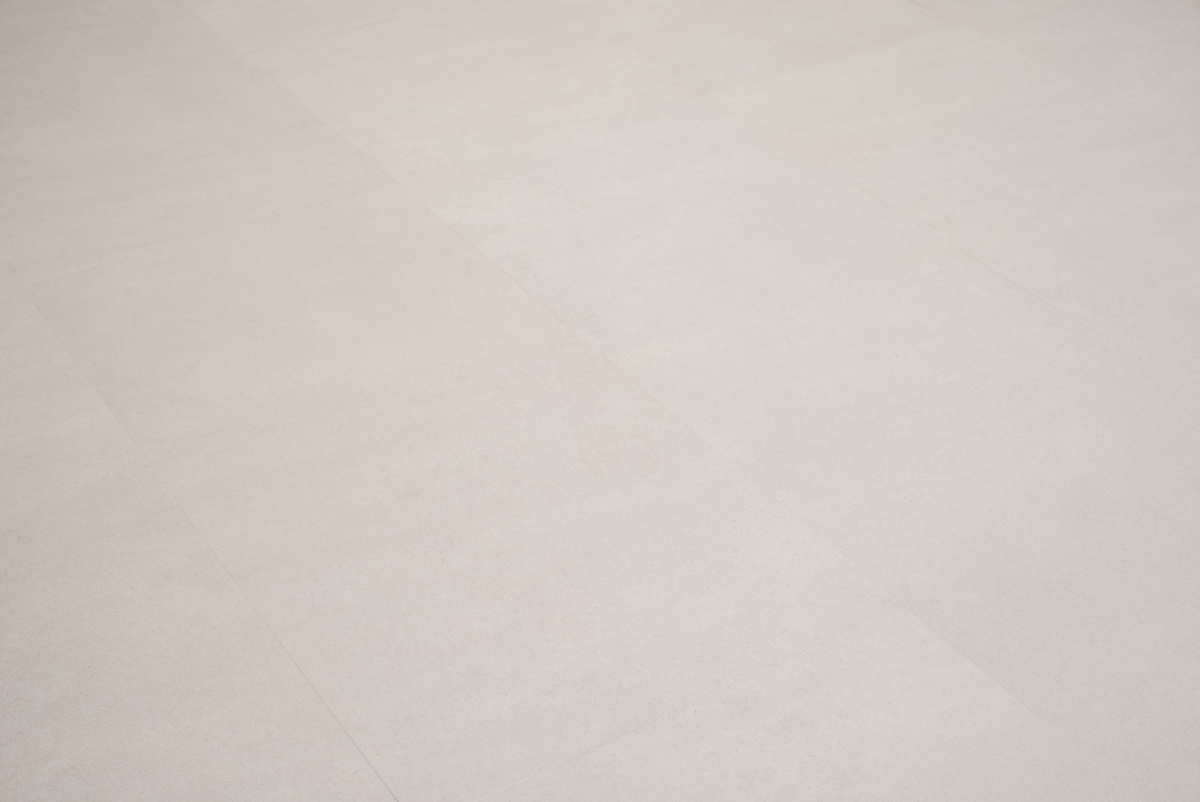 Floer Tegel Click PVC FLR-3803 Detail van de structuur Betonlook Zand PVC tegel click pvc met subtiele nerf warmteweerstand