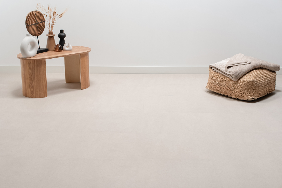 Floer Tegel Click PVC FLR-3803 Close-up van steenlook Betonlook Zand PVC tegel click pvc met verfijnde afwerking