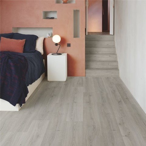Sfeerfoto van PVC plank click pvc in interieur met QuickStep Bloom