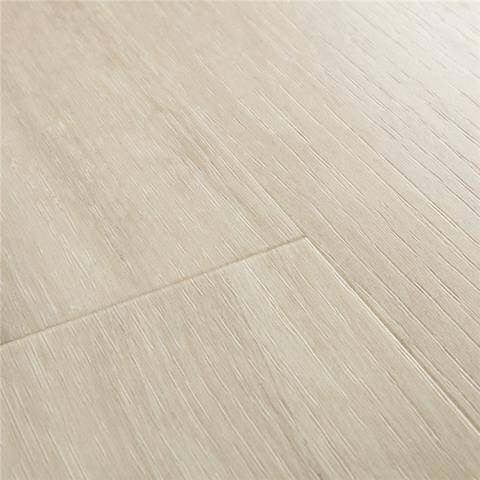 Close-up van het houtdessin van Canyon Eik Beige, click pvc QuickStep