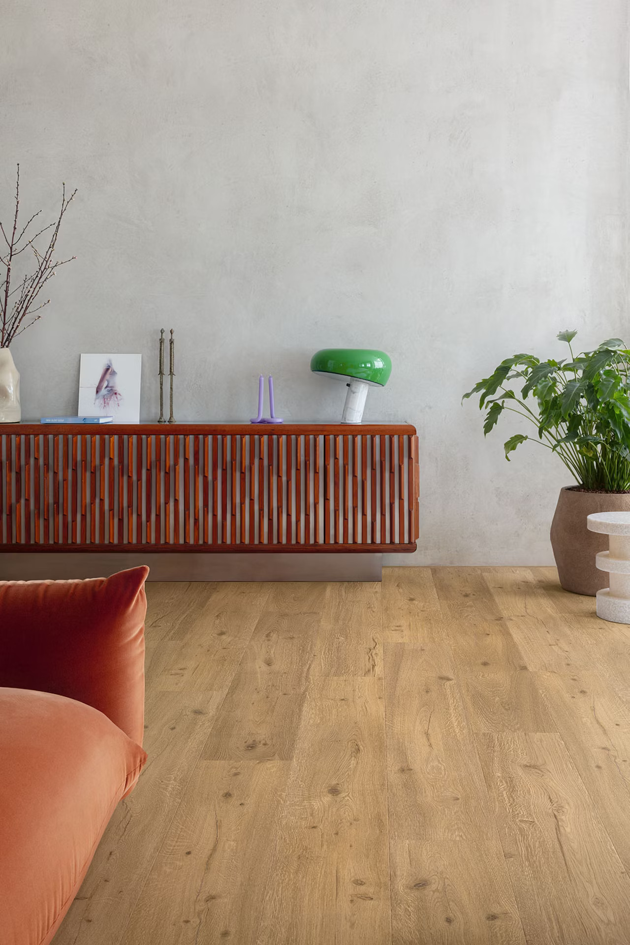 Floorify Lange Planken FG039 Close-up van houtdessin Caramello PVC plank plak pvc met natuurlijke tekening