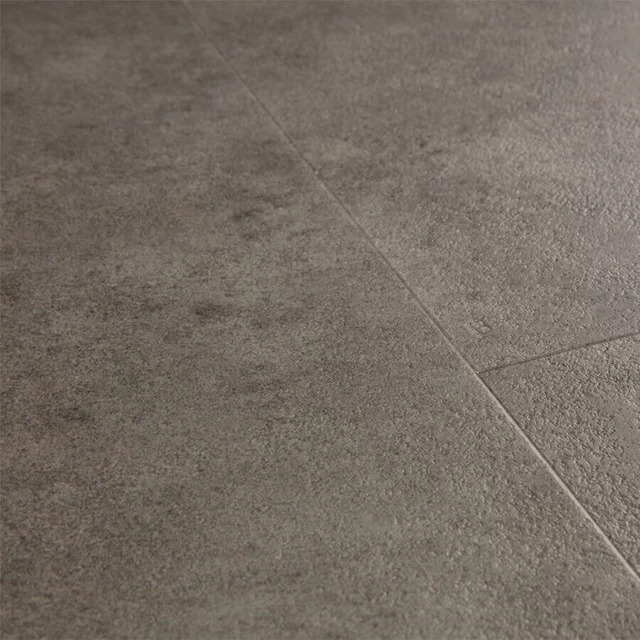 QuickStep Blush SGTC20310 Detail van de structuur Cement Antraciet PVC tegel plak pvc met subtiele nerf warmteweerstand 0015