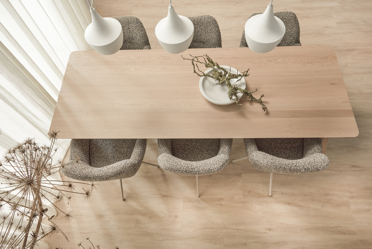 Floer Landhuis Click PVC FLR-3755 Afwerking en randdetail Creme Eik PVC plank click pvc met levendige structuur