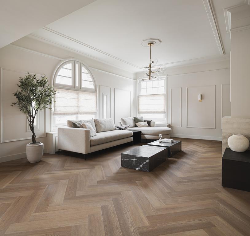 Therdex Herringbone Premier 7585 Kleur en structuur visgraat plak pvc met rustige kleurtoon