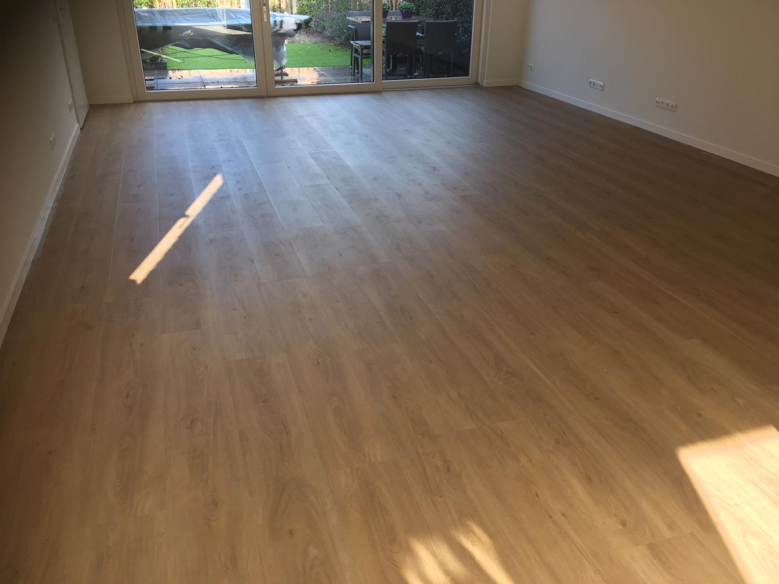 Hebeta Charente 5460 Close-up van steenlook Eiken Naturel PVC plank plak pvc subtiele v-groef