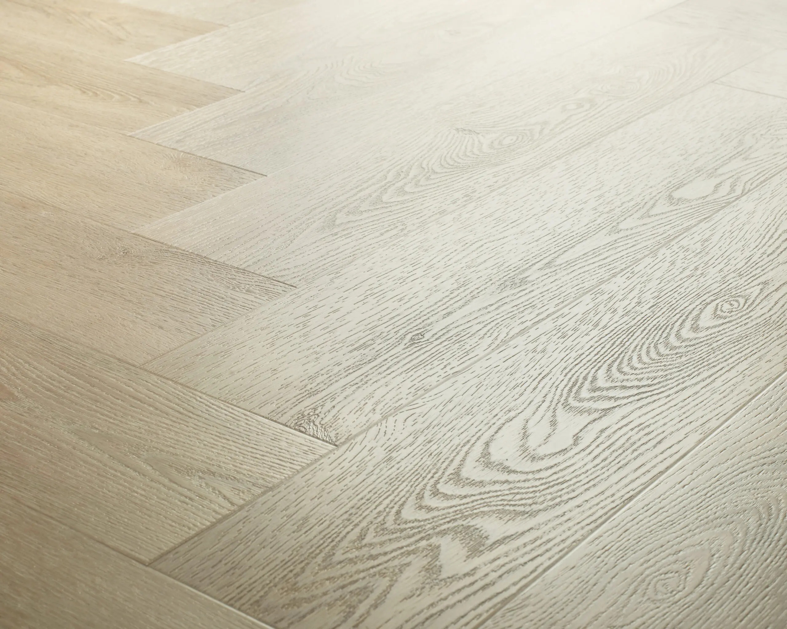 Hebeta Charente Visgraat 7760 Kleur en structuur Eiken Naturel visgraat plak pvc met rustige kleurtoon