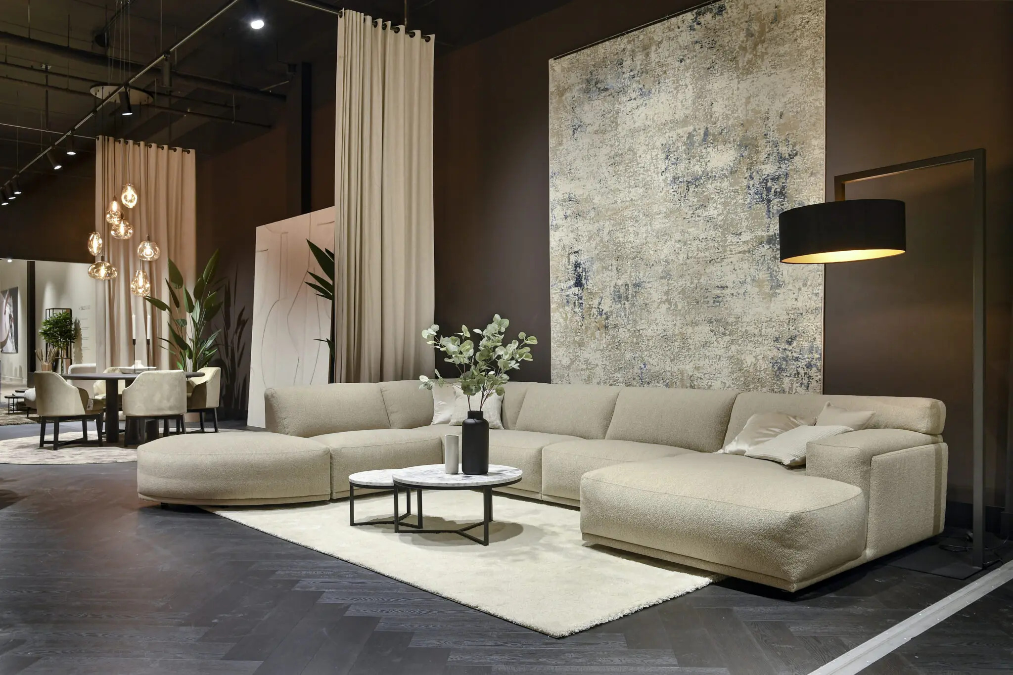 Hebeta Largo Visgraat 77811 Close-up van houtdessin Eiken Zwart visgraat plak pvc met verfijnde afwerking