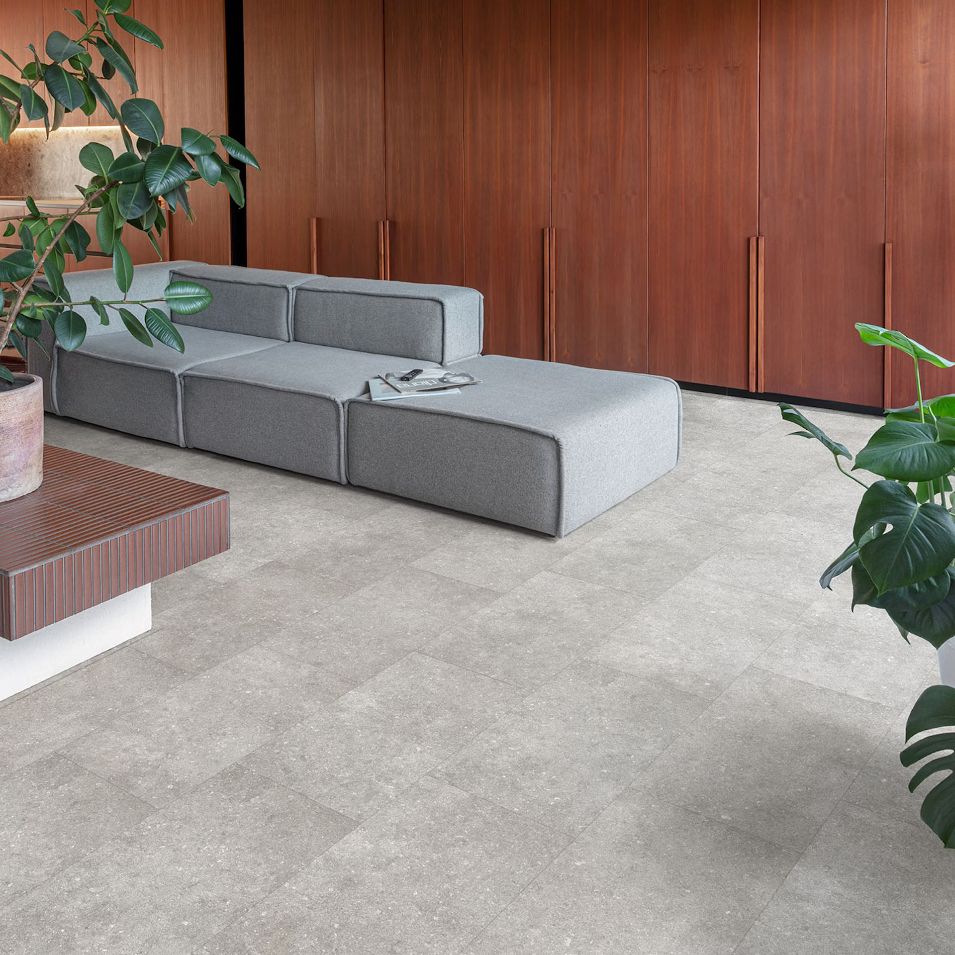 Floorify XL Tegels dryback Etna plak pvc sfeerfoto in interieur