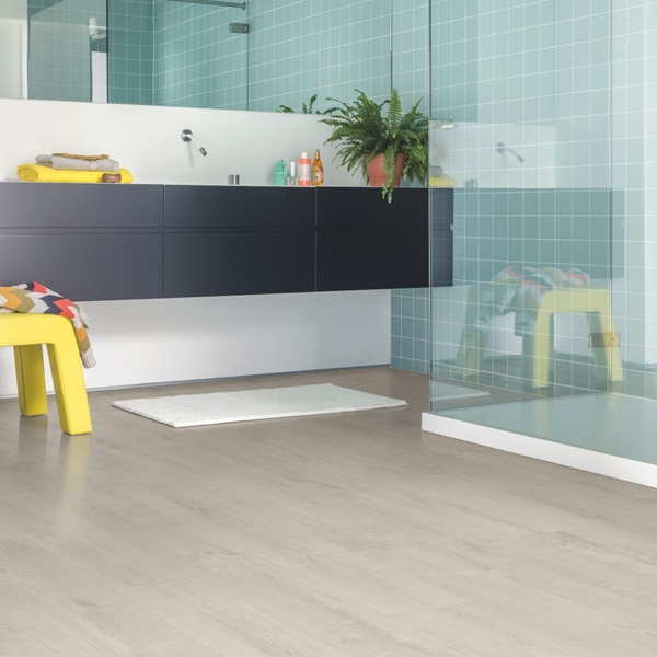 QuickStep Balance Fluweel Eik Licht in de badkamer