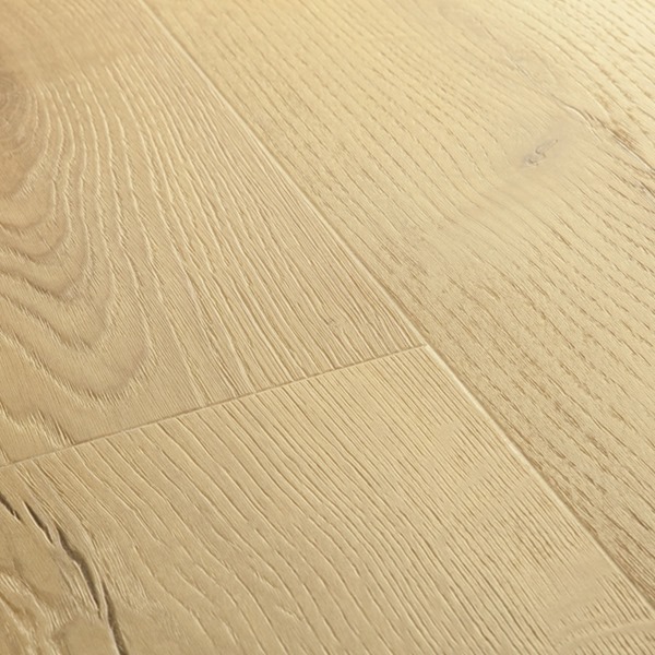 QuickStep Bloom Geborstele Beige Eik AVMPU40319 click PVC plank detail van decor en oppervlakteafwerking