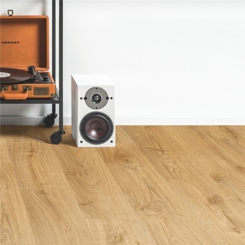 Sfeerfoto van PVC plank click pvc in interieur met QuickStep Bloom