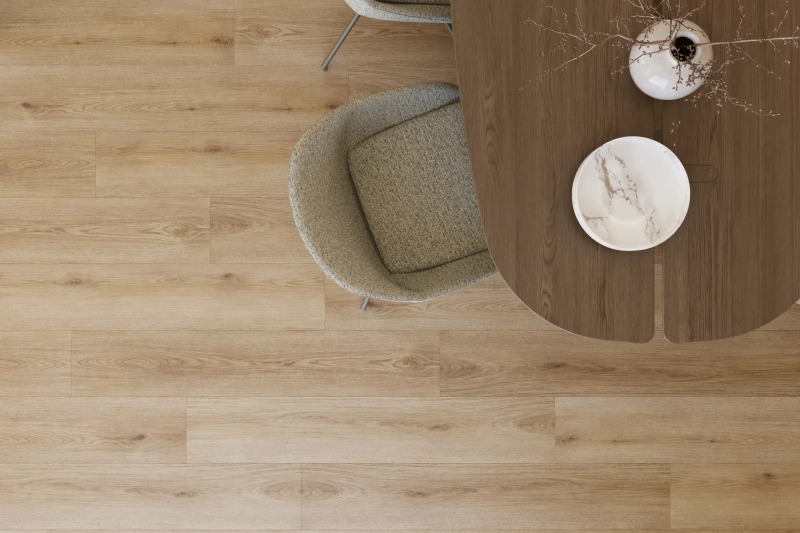 Castell Supreme 812 Planks XL 152 Honey Brown PVC plank plak pvc in woonkamer sfeerfoto