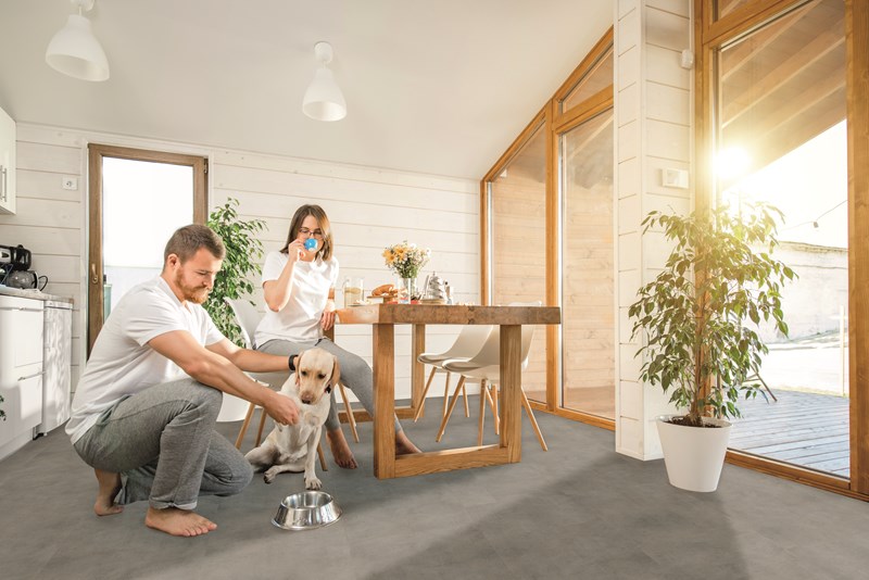 Bodiax Rock BP565 Click 523 Jura PVC plank click pvc in woonkamer sfeerfoto