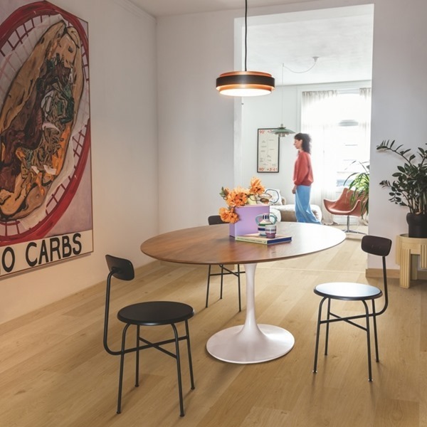 Sfeerfoto van PVC plank click pvc in interieur met QuickStep Blos