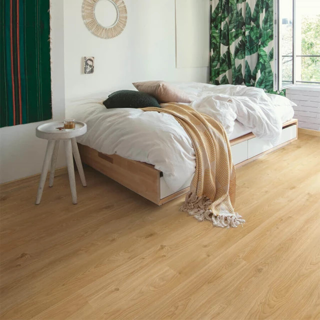 Sfeerfoto van PVC plank plak pvc in interieur met QuickStep Liv