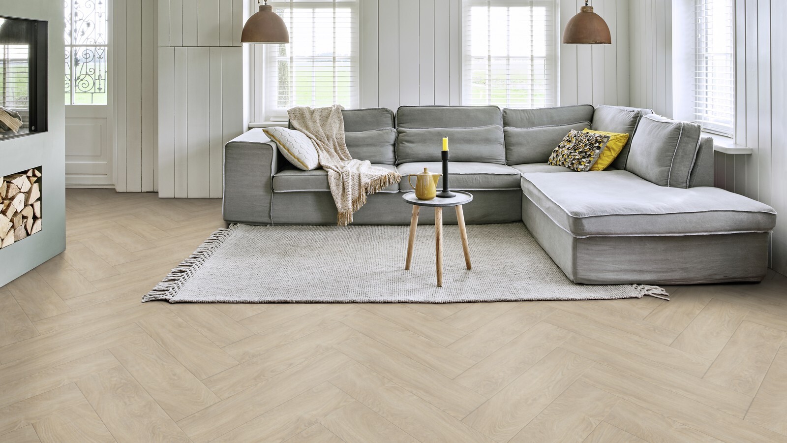 Moduleo Roots Visgraat Laurel Oak 51229V variant visgraat plak pvc in woonkamer sfeerfoto