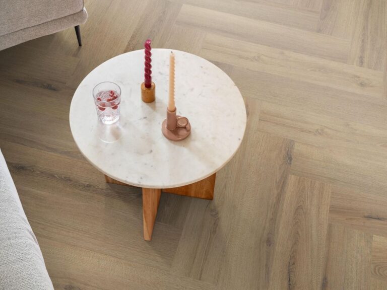 Ambiant Spigato XL Valento Visgraat Click 6081.2013.19 Legpatroon en afwerking Light Brown visgraat click pvc met