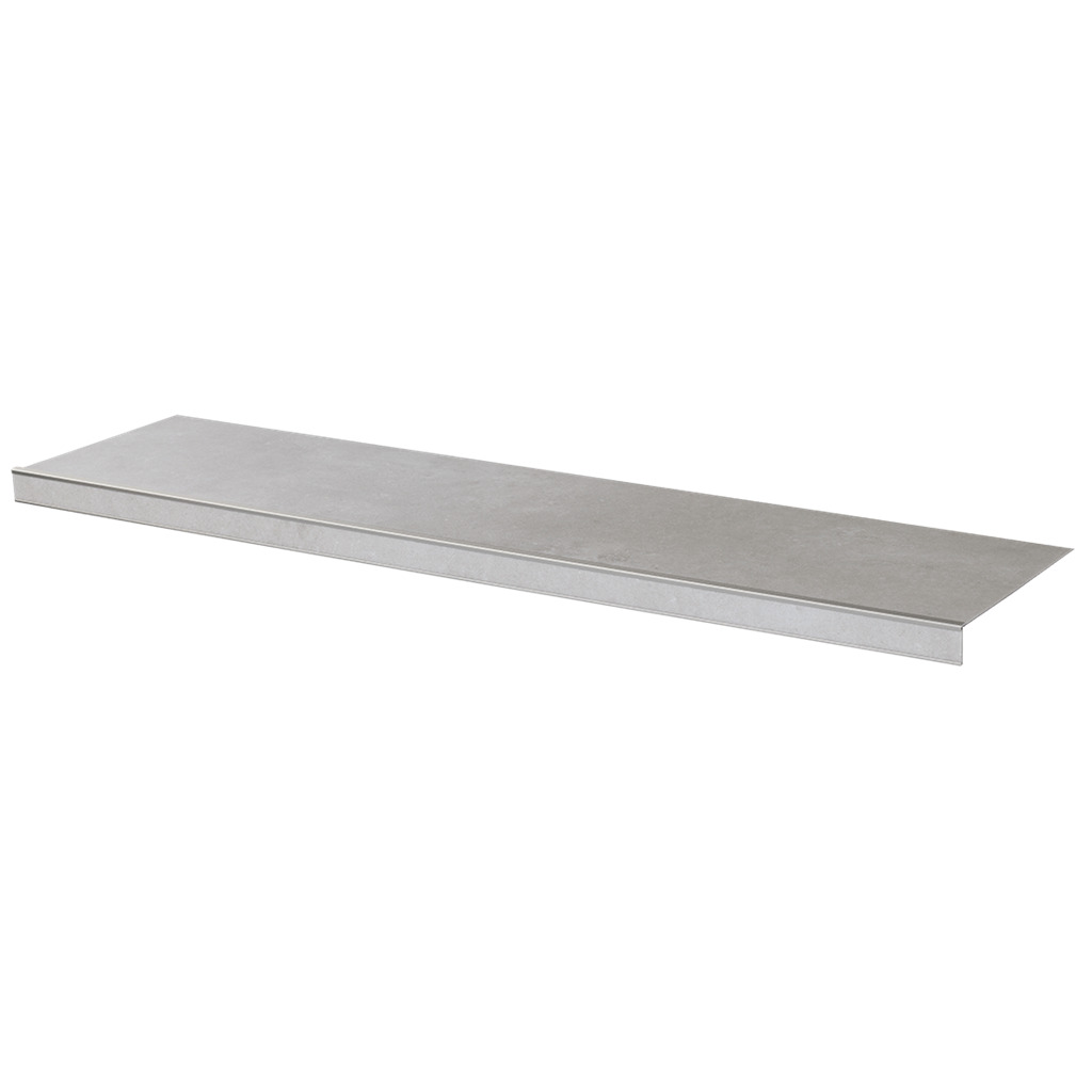 Betonlook light grey traprenovatie