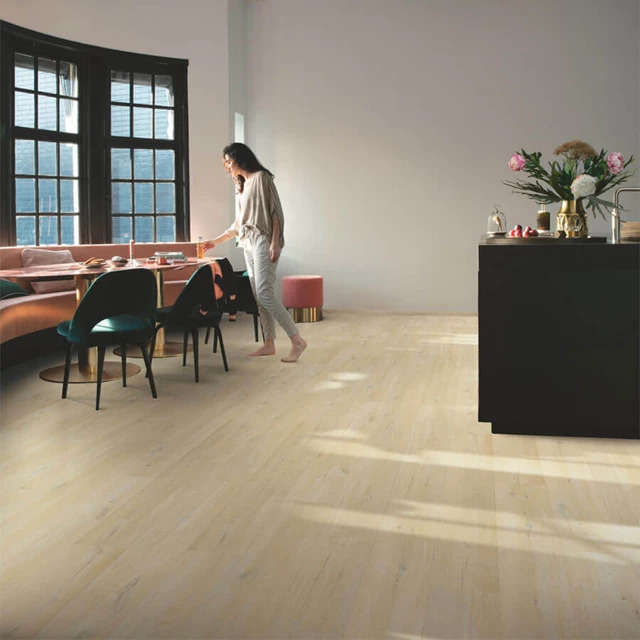 Sfeerfoto van PVC plank plak pvc in interieur met QuickStep Fuse