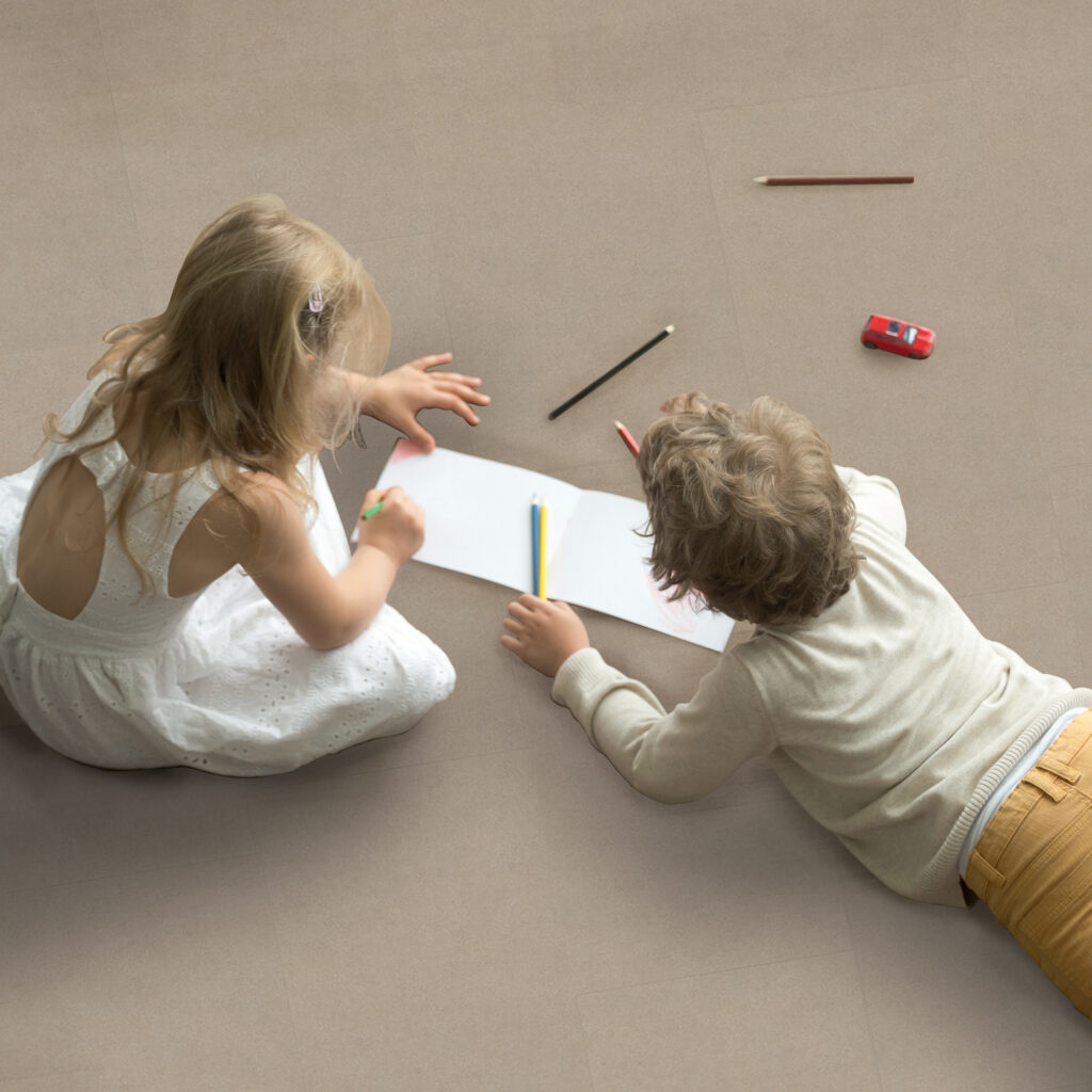 Bodiax Stone BP365 624 Morvan PVC tegel plak pvc in woonkamer sfeerfoto