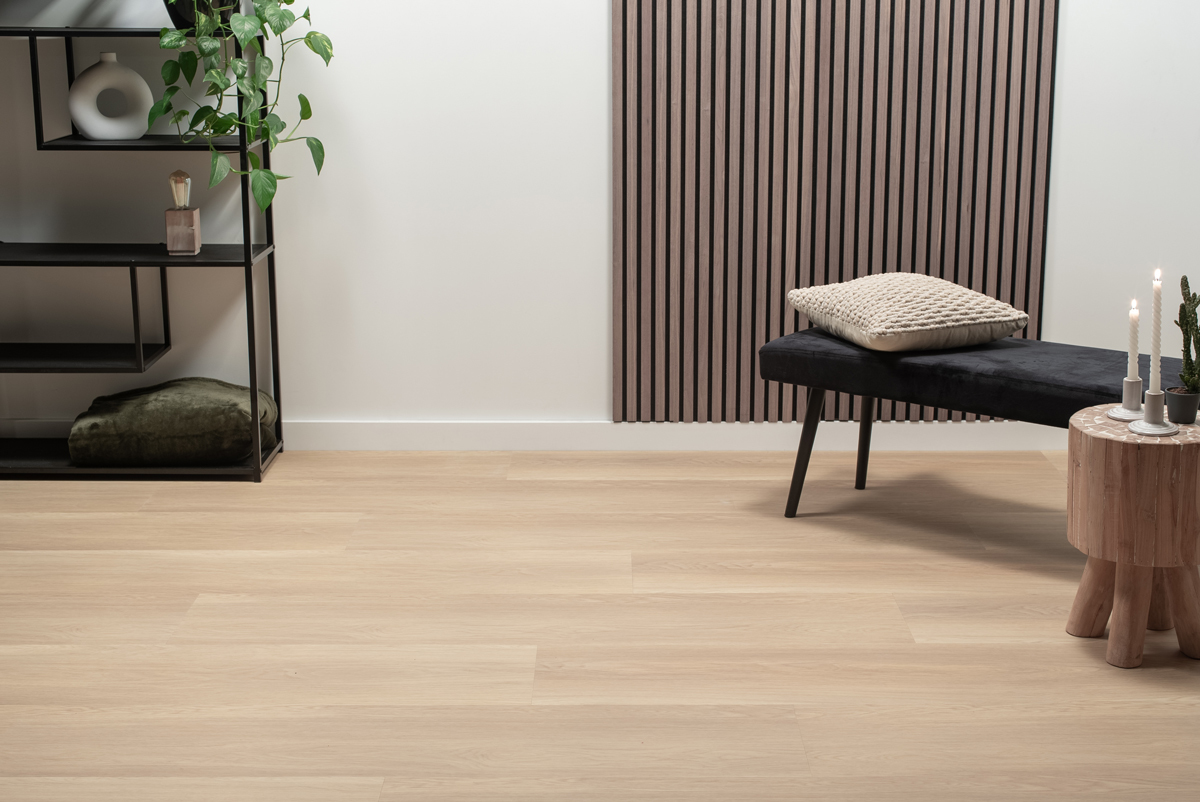 Floer Landhuis Click PVC FLR-3753 Close-up van houtdessin Natuur Eik PVC plank click pvc met natuurlijke tekening