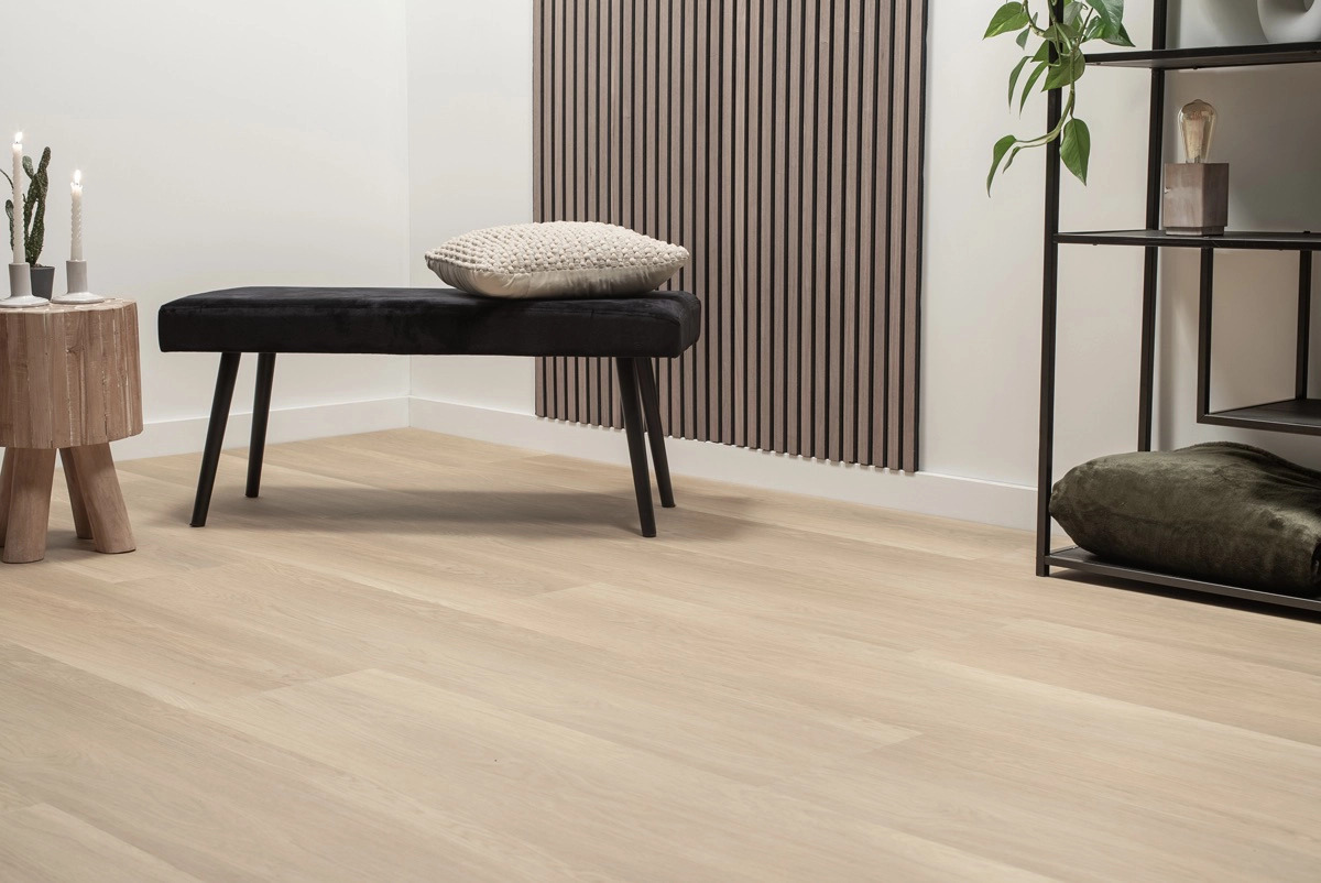 Floer Landhuis PVC FLR-3233 Close-up van houtdessin Natuur Eik PVC plank plak pvc met verfijnde afwerking