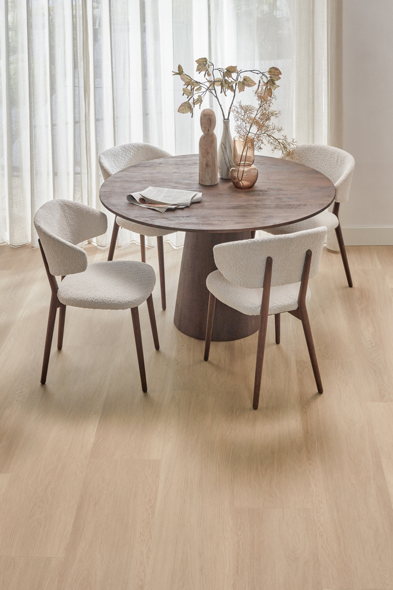 Floer Landhuis Click PVC FLR-3753 Kleur en structuur Natuur Eik PVC plank click pvc met subtiele v-groef