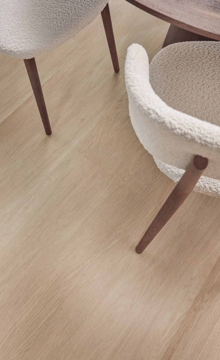 Floer Landhuis Click PVC FLR-3753 Legpatroon en afwerking Natuur Eik PVC plank click pvc met rustige tekening