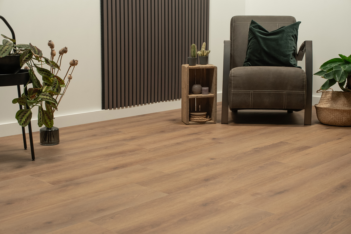 Floer Natuur PVC FLR-3046 Close-up van houtdessin Niederhorn Nootbruin PVC plank plak pvc met natuurlijke tekening