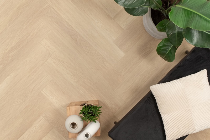 Floer Walvisgraat PVC FLR-3525 Noordkarper Natuur visgraat plak pvc in woonkamer sfeerfoto