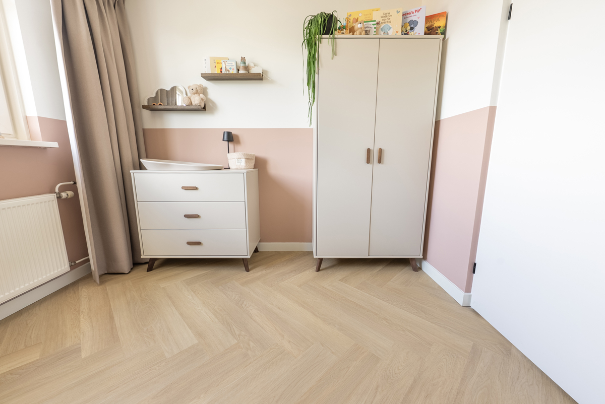 Floer Walvisgraat click PVC FLR-3911 Kleur en structuur Noordkarper Natuur walvisgraat click pvc met subtiele v-groef