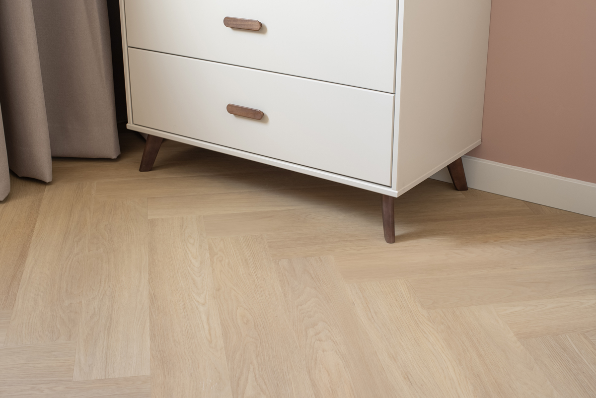 Floer Walvisgraat click PVC FLR-3911 Legpatroon en afwerking Noordkarper Natuur walvisgraat click pvc met rustige tekening