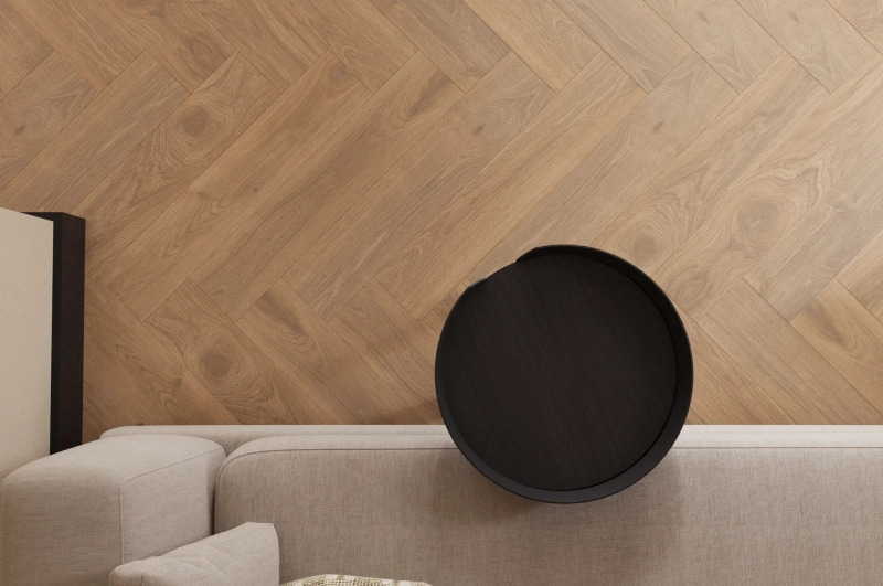 Castell Ultimate 890 Oak Cashew 292 plak PVC visgraat detail van houtstructuur en matte afwerking
