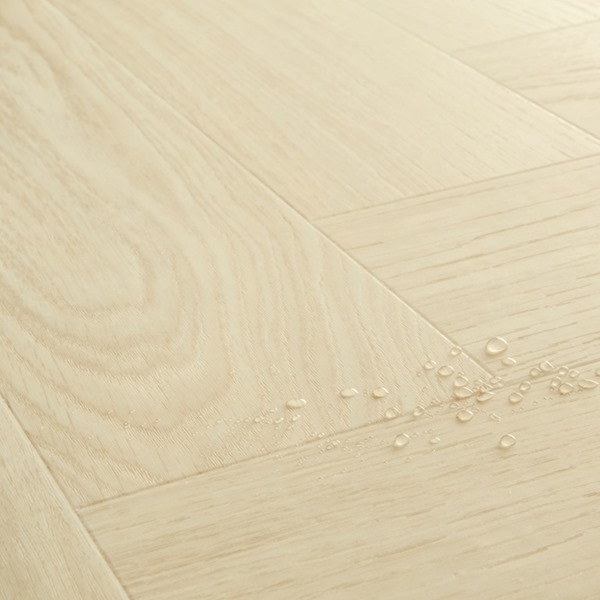 QuickStep Ciro AVHBU40361 Pure Eik Polair visgraat click pvc 630x126x6 mm SKU AVHBU40361 productfoto