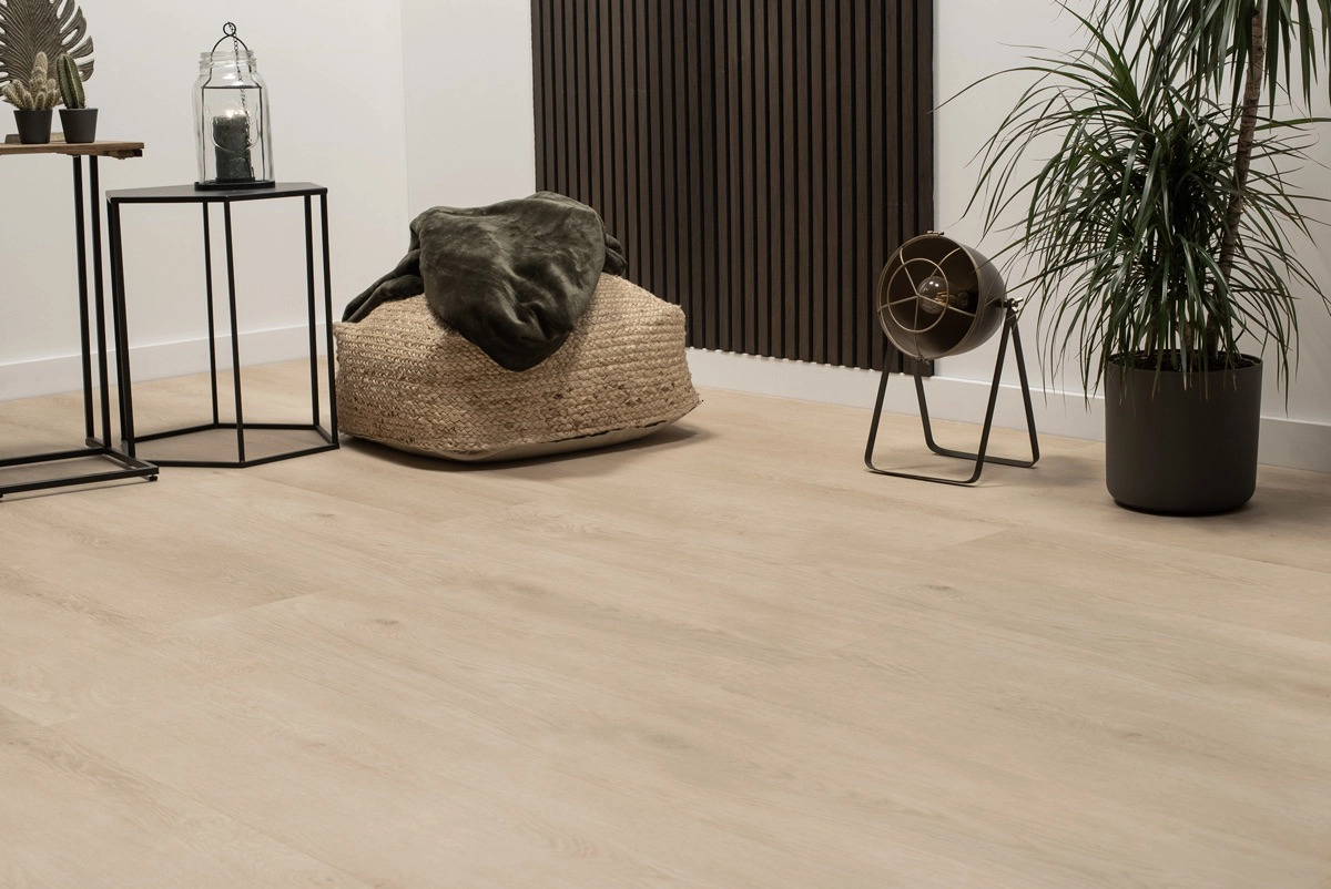 Floer Landhuis PVC FLR-3231 Close-up van houtdessin Pure Eik PVC plank plak pvc met verfijnde afwerking