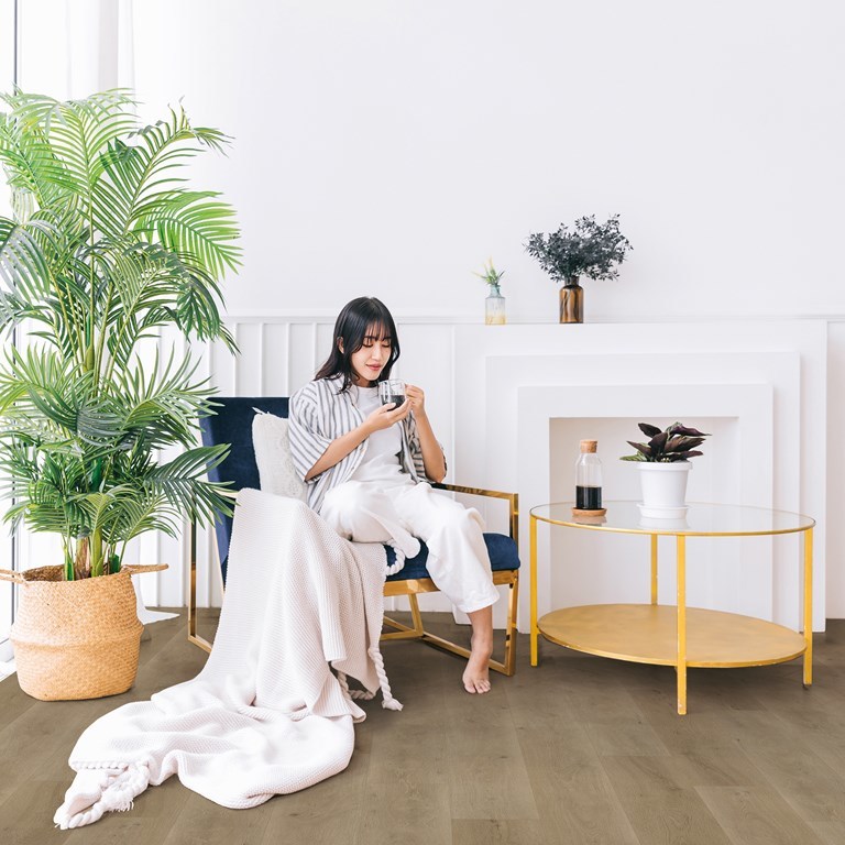 Bodiax Thor BP500 Click 532 Sage PVC plank click pvc in woonkamer sfeerfoto