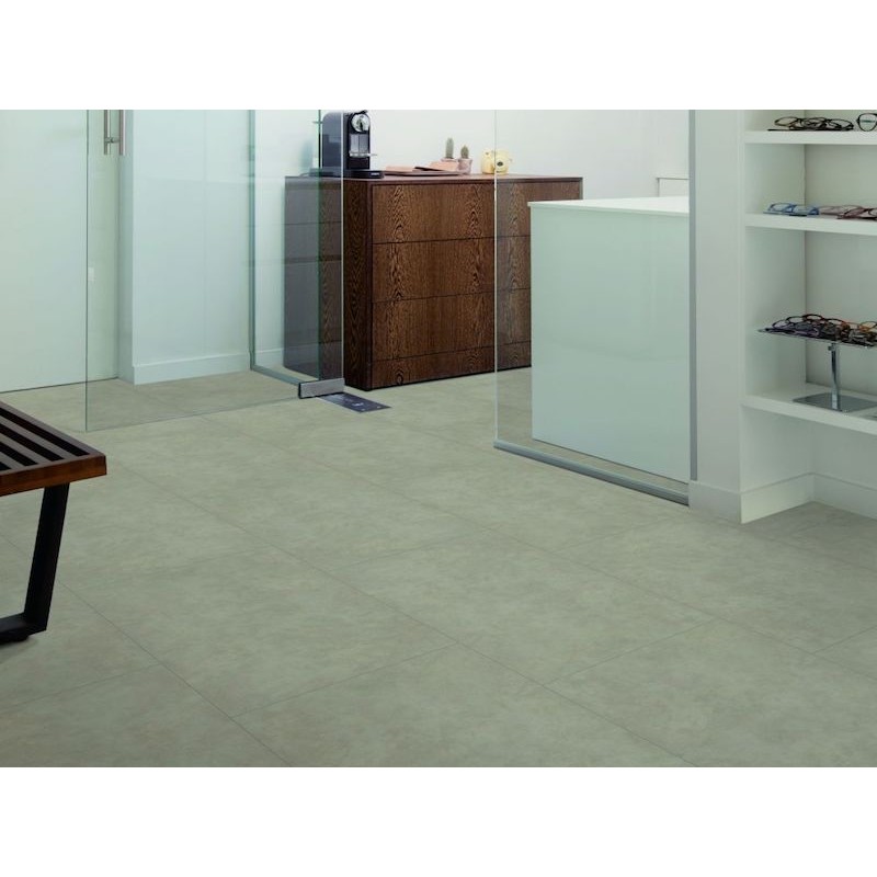 Floorify Grote Tegels Click F014 Sea Salt PVC tegel click pvc in woonkamer sfeerfoto