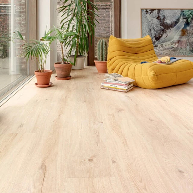 Floorify XL Planken Click F100 Seychelles PVC plank click pvc in woonkamer sfeerfoto