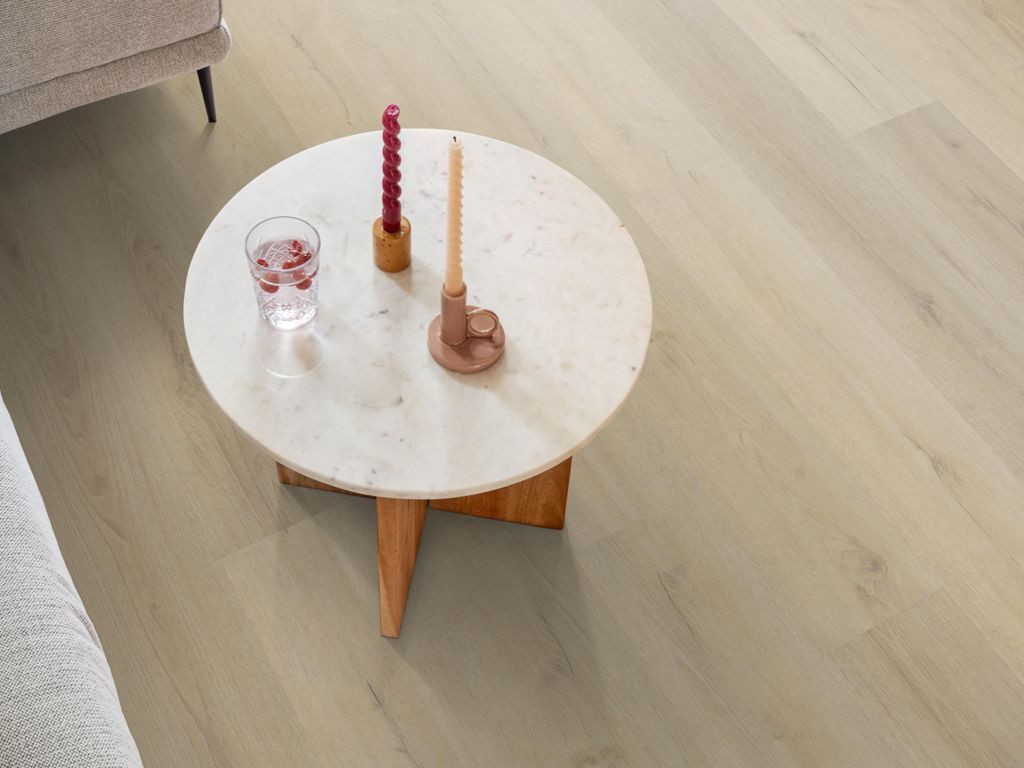Ambiant Valento Smoky 6071.2014.19 click pvc plank in woonkamer als sfeerfoto