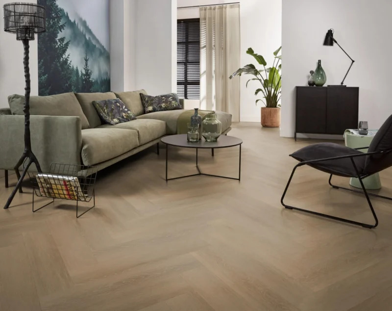 VTwonen Herringbone Click 6209701119 Kleur en structuur Sun Kissed visgraat click pvc met rustige kleurtoon