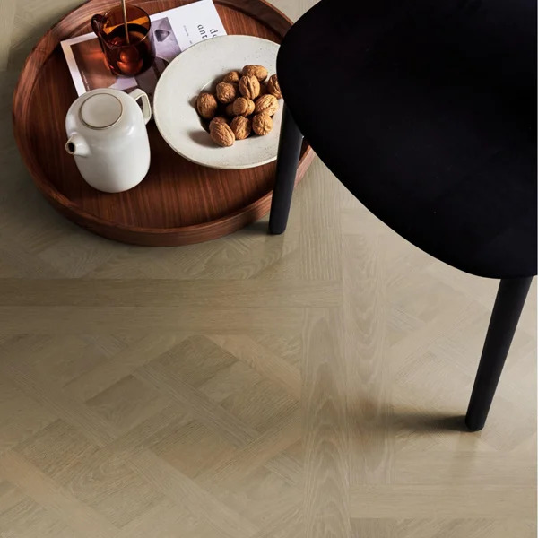 VTwonen Royal 6203.2127.19 Sun KIssed PVC tegel plak pvc in woonkamer sfeerfoto