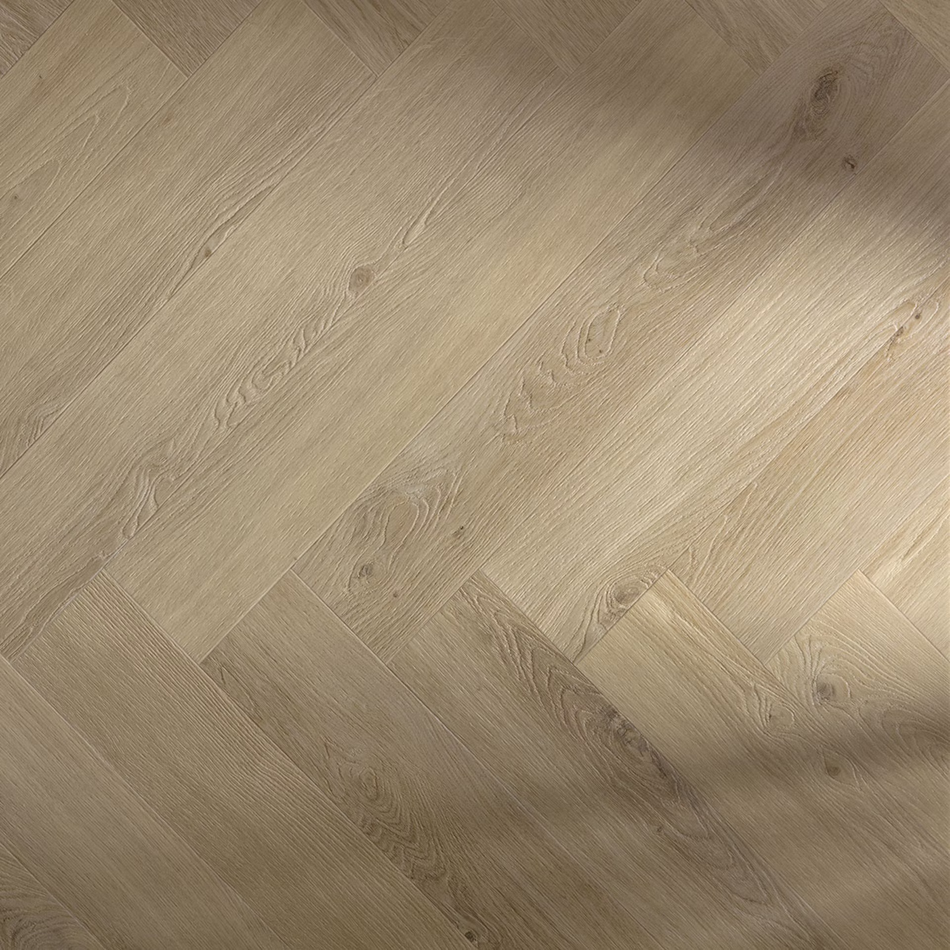 Floorify Visgraat FG317 Close-up van houtdessin Unagi visgraat plak pvc met verfijnde afwerking