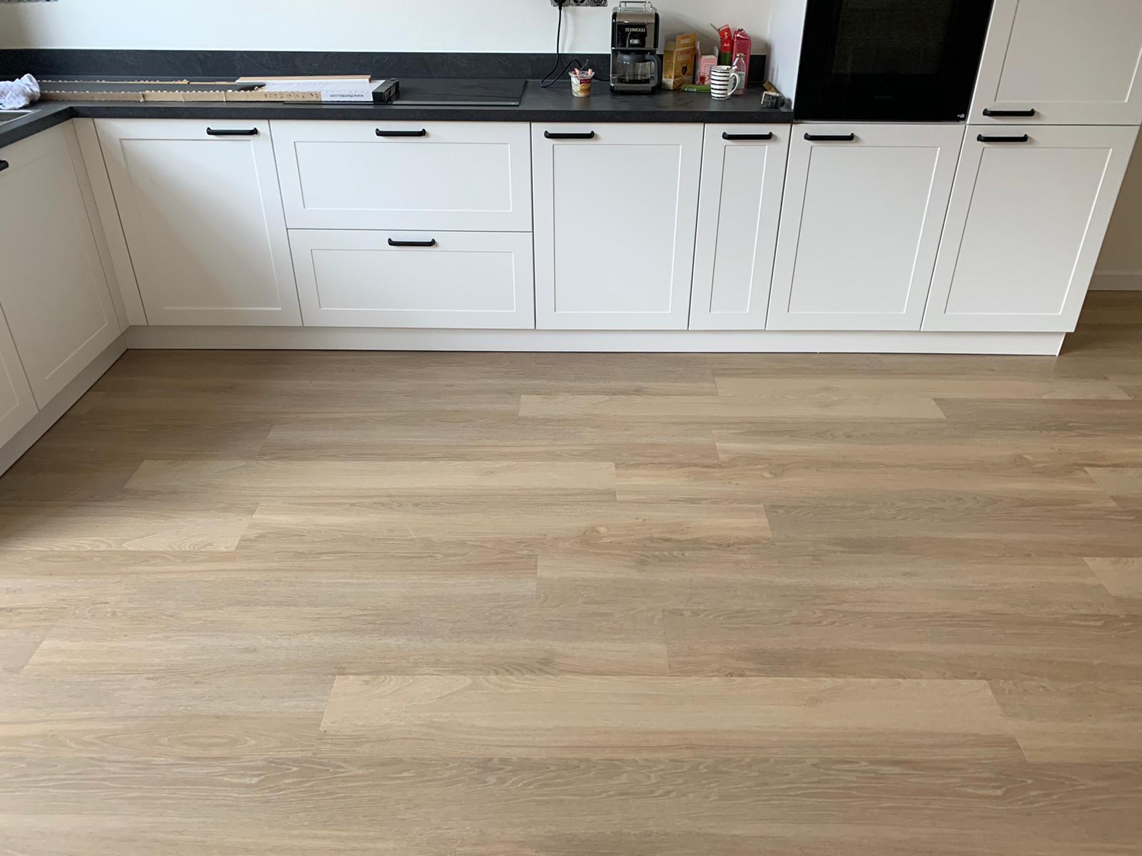 Kleurdetail van Therdex Original 15011 plak PVC vloer – houtdessin close-up