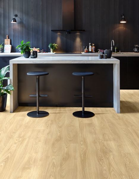 Moduleo Roots Laurel Oak 51332-XL variant PVC plank plak pvc in woonkamer sfeerfoto