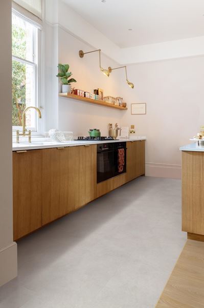 Moduleo Roots Azuriet 46148 Detail van de structuur variant PVC tegel plak pvc met subtiele nerf warmteweerstand 002 m²K/W