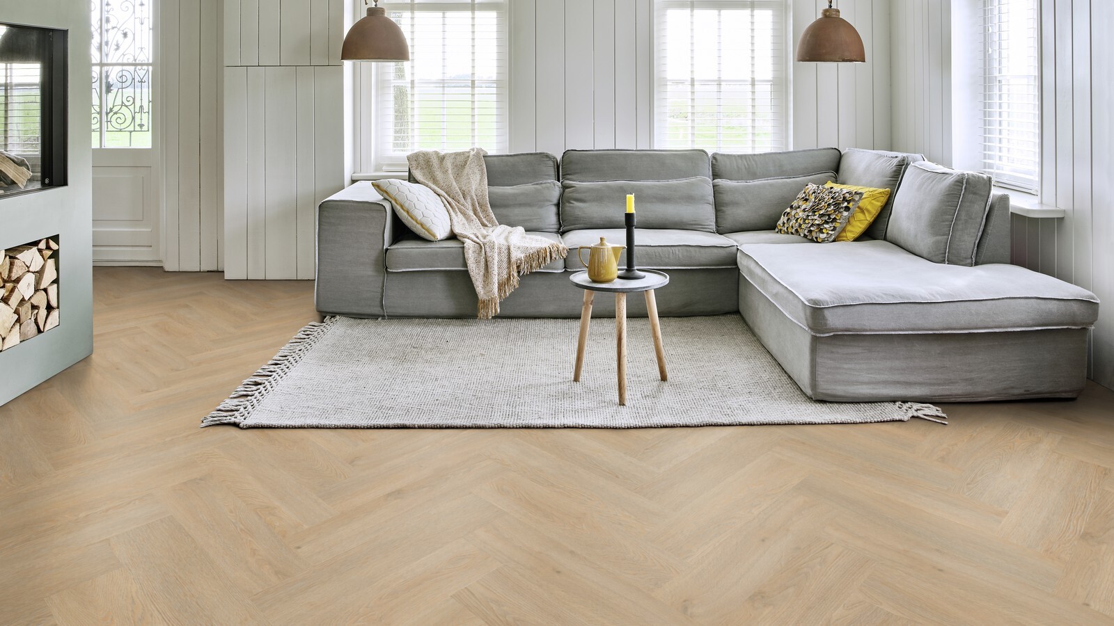 Moduleo Roots Visgraat Galtymore Oak 86339V  visgraat plak pvc in woonkamer sfeerfoto